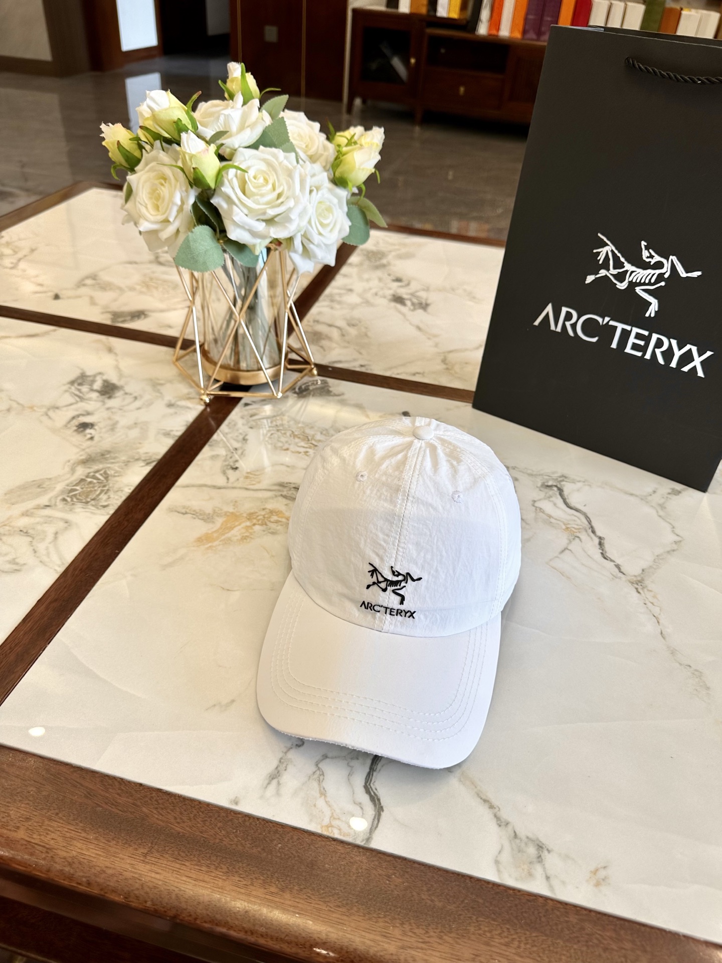 ARC'TERYX hat model 30
